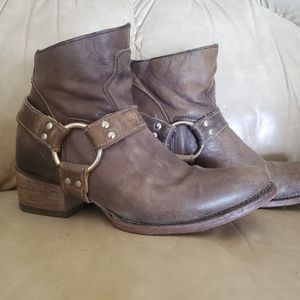 Freebird Santiago Booties size 9